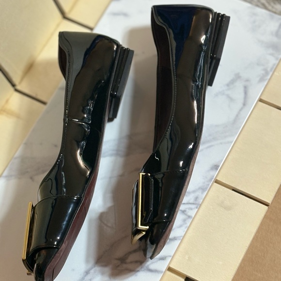 Franco Sarto Black Flats with Gold Buckle - Picture 5 of 10